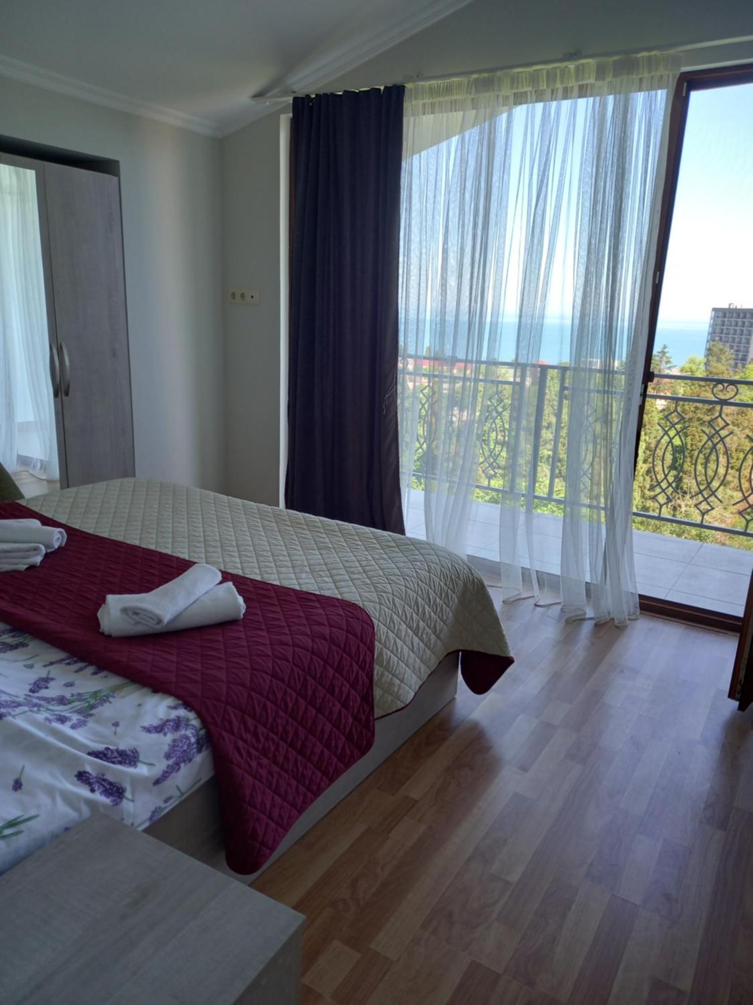 Iberia 2019 Hotel Batoemi Buitenkant foto